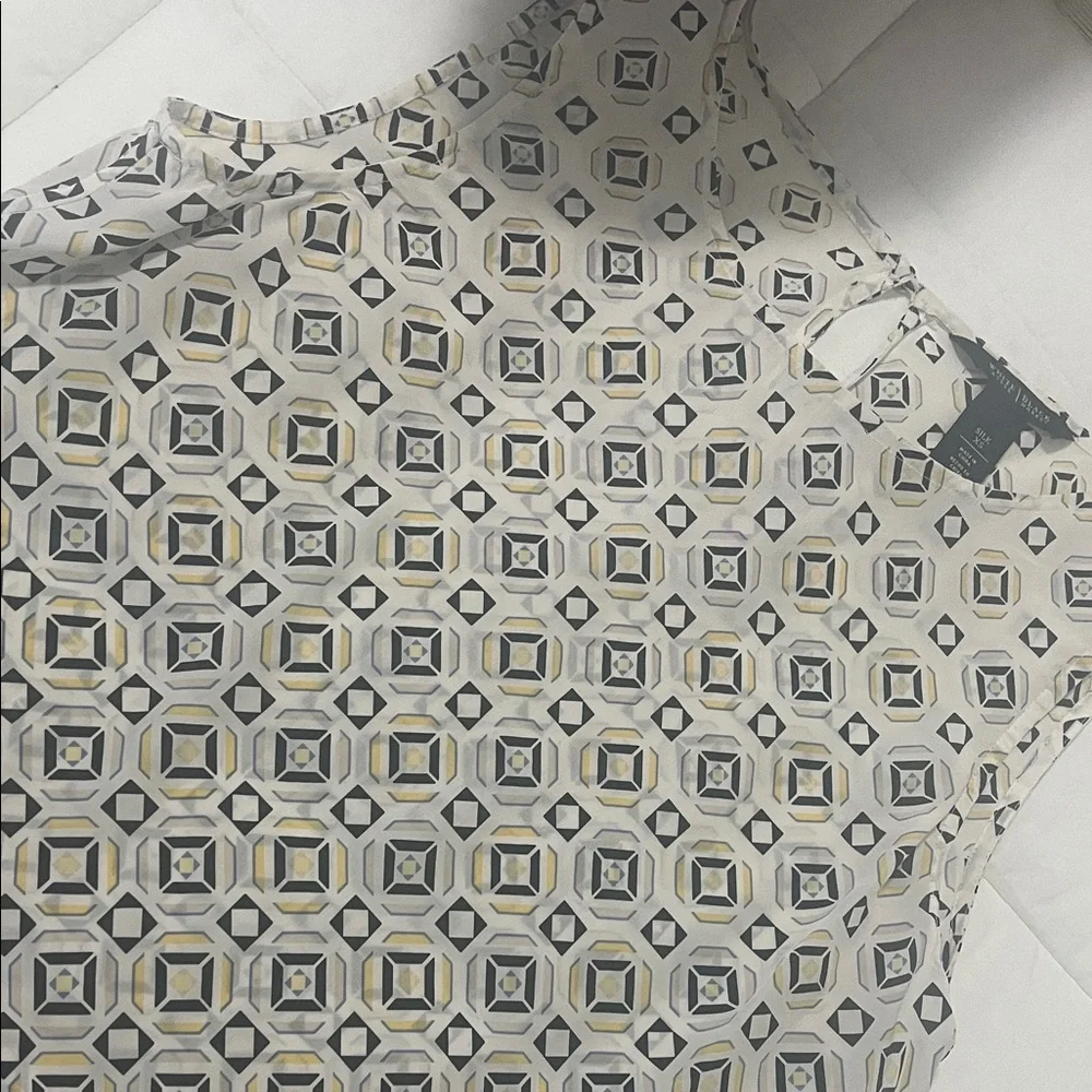 White House Black Market Geometric Pattern Sleeveless Top - Picture 3 of 5